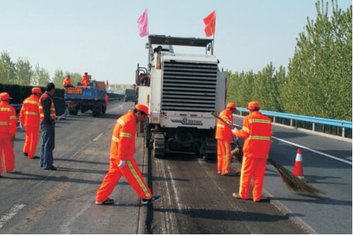京港澳高速公路新乡至郑州段路面及路面标线专项养护工程